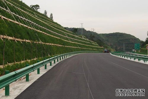 高速公路護坡